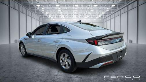 2025 Hyundai SONATA SE