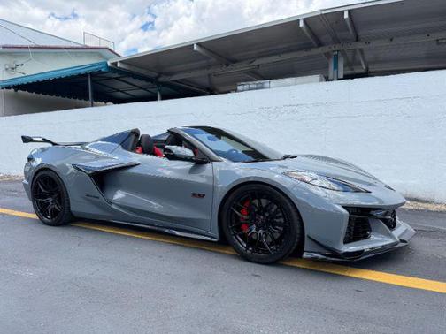 Sea Wolf Gray Tricoat 2024 Chevrolet Corvette Z06