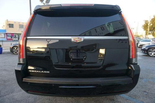 2016 Cadillac Escalade ESV 2WD