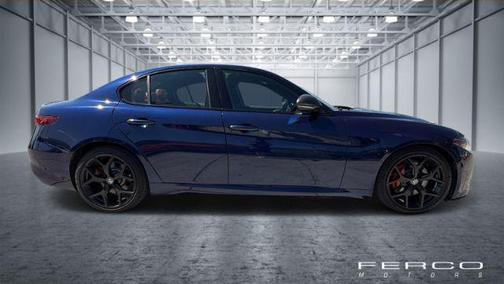 2019 Alfa Romeo Giulia Sport