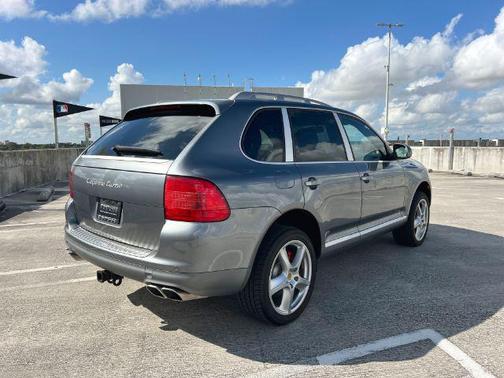 2005 Porsche Cayenne Turbo