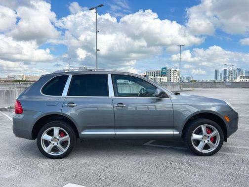 2005 Porsche Cayenne Turbo