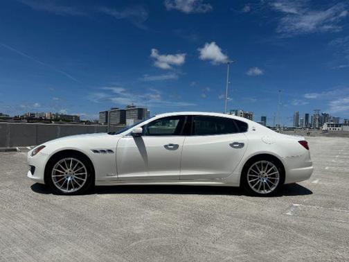 2017 Maserati Quattroporte S GranSport