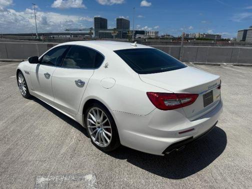 2017 Maserati Quattroporte S GranSport