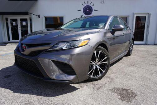 2018 Toyota Camry SE