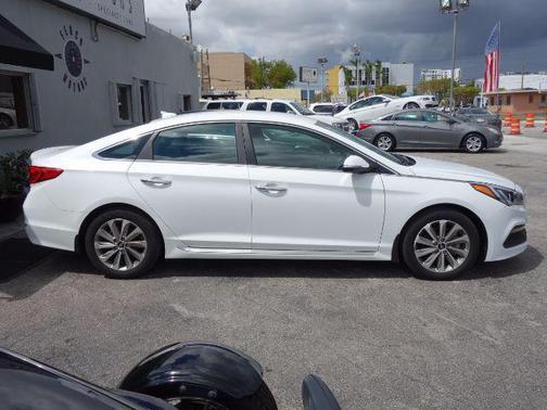 2015 Hyundai SONATA Sport