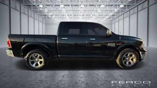 Diamond Black Crystal Pearlcoat 2019 RAM 1500 Laramie