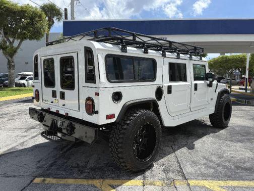2003 Hummer H1 Enclosed