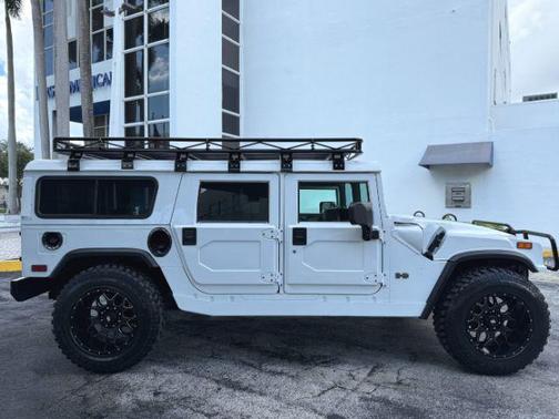 2003 Hummer H1 Enclosed