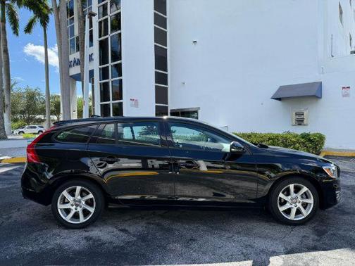 2015 Volvo V60 T5