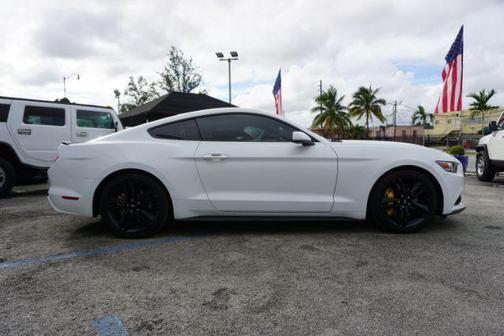 White 2017 Ford Mustang Premium