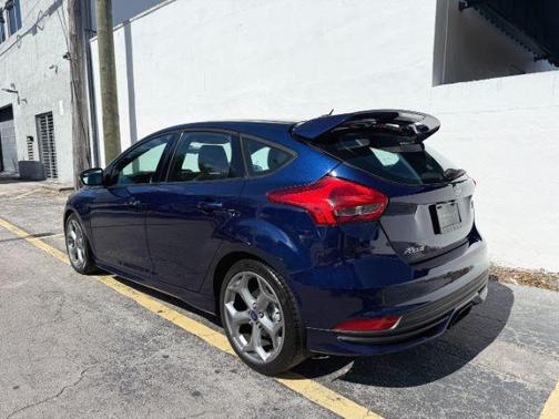 2016 Ford Focus ST 