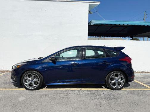 2016 Ford Focus ST 
