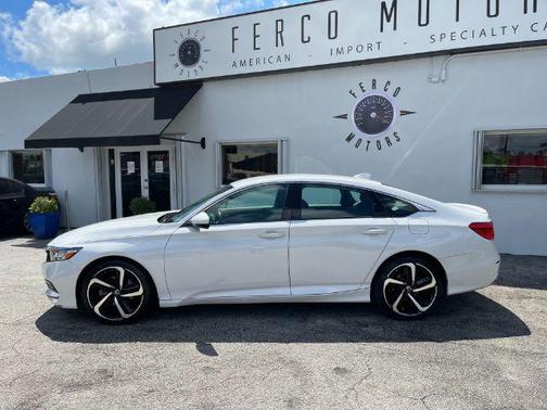 Platinum White Pearl 2018 Honda Accord Sport