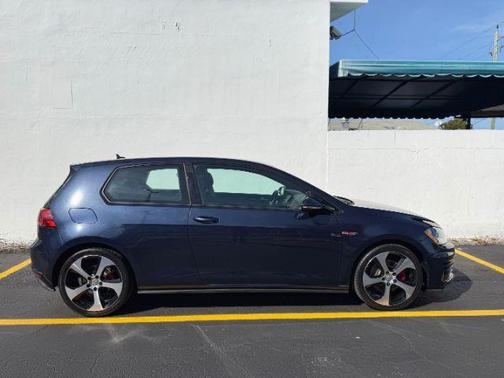 Night Blue Metallic 2015 Volkswagen Golf GTI 2.0T S 4-Door