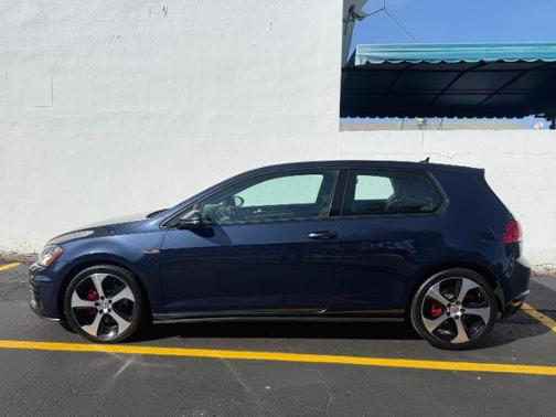 Night Blue Metallic 2015 Volkswagen Golf GTI 2.0T S 4-Door