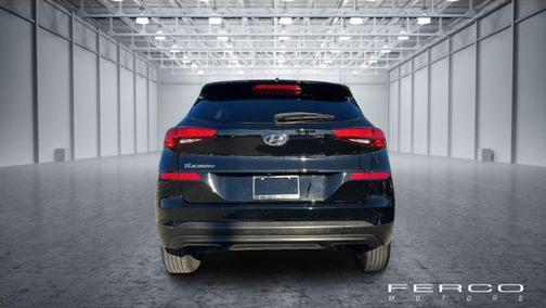 2021 Hyundai TUCSON SE