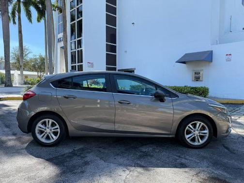 2017 Chevrolet Cruze LT