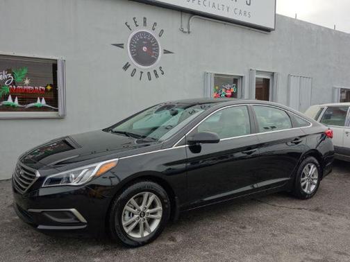 2016 Hyundai SONATA SE