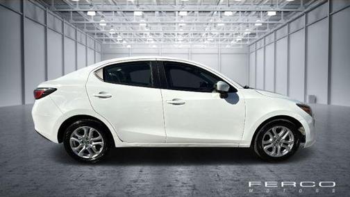 2017 Toyota Yaris iA Base