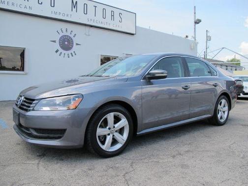 2013 Volkswagen Passat 2.5 SE