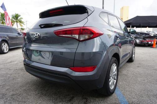 2016 Hyundai TUCSON SE