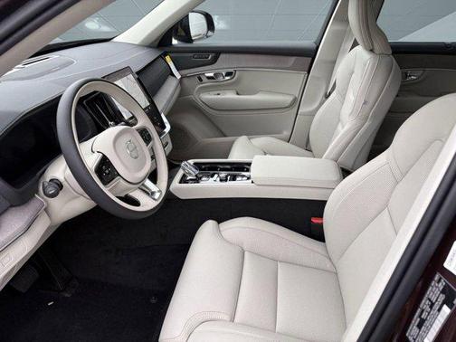 2026 Volvo XC90 B6 Ultra Dark Theme 7-Seater