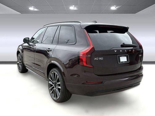 2026 Volvo XC90 B6 Ultra Dark Theme 7-Seater