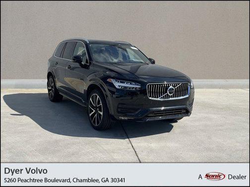 2022 Volvo XC90 T6 Momentum