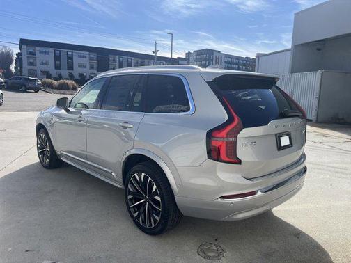 2025 Volvo XC90 Plug-In Hybrid T8 Plus 7-Seater