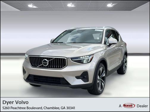 Bright Dusk Metallic 2023 Volvo XC40 B5 Plus Bright Theme