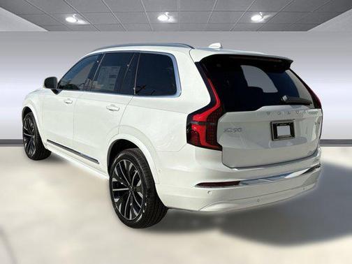 2026 Volvo XC90 B6 Plus 7-Seater