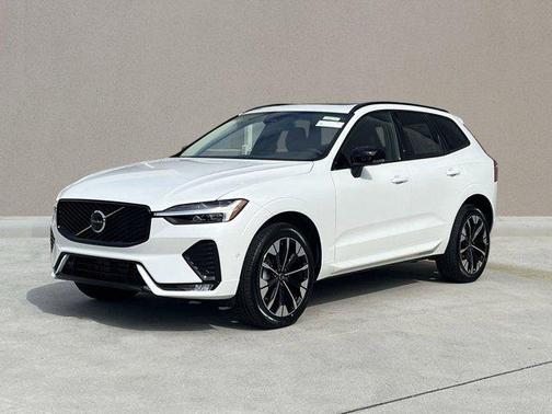 2026 Volvo XC60 B5 Plus
