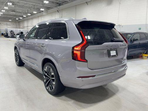 2026 Volvo XC90 Plus, B6 AWD Gas (mild hybrid), Gasoline, Bright, 7 Seats