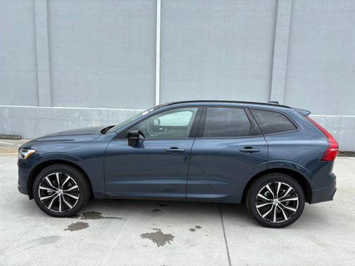 2025 Volvo XC60 Plus