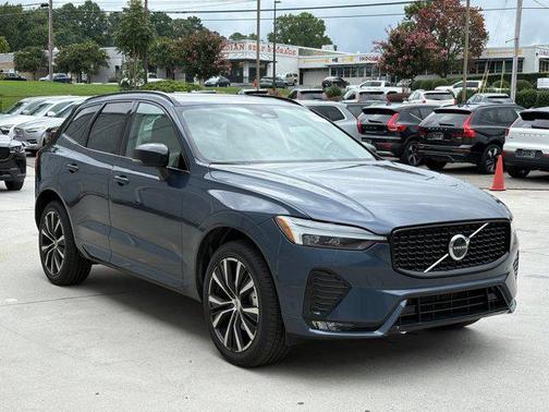 2025 Volvo XC60 Plus