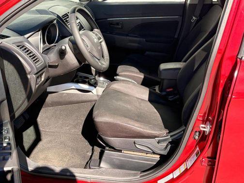 2014 Mitsubishi Outlander Sport ES