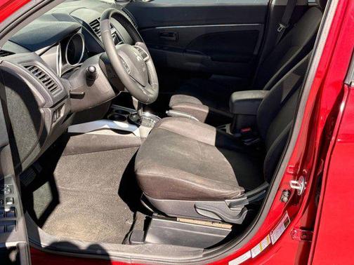 2014 Mitsubishi Outlander Sport ES