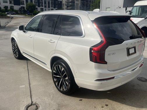 2025 Volvo XC90 Plug-In Hybrid T8 Ultra 7-Seater
