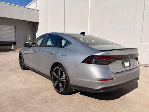 2024 Honda Accord Hybrid Base