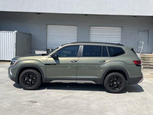 2024 Volkswagen Atlas 2.0T SEL