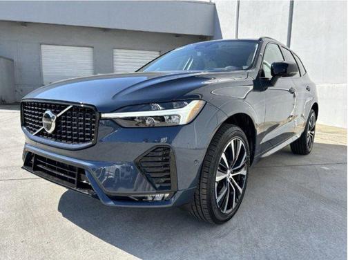 2025 Volvo XC60 Plus
