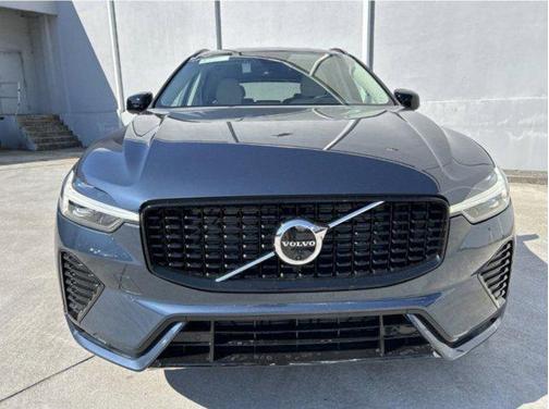 2025 Volvo XC60 Plus