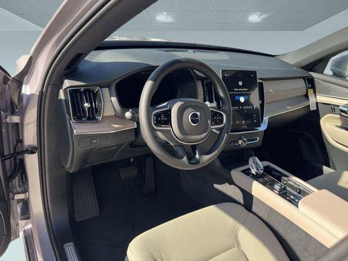 2026 Volvo XC90 B5 Core