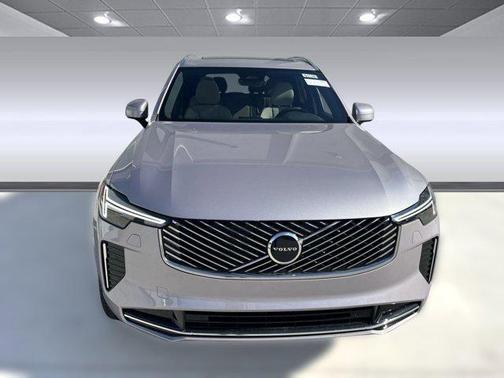 2026 Volvo XC90 B5 Core