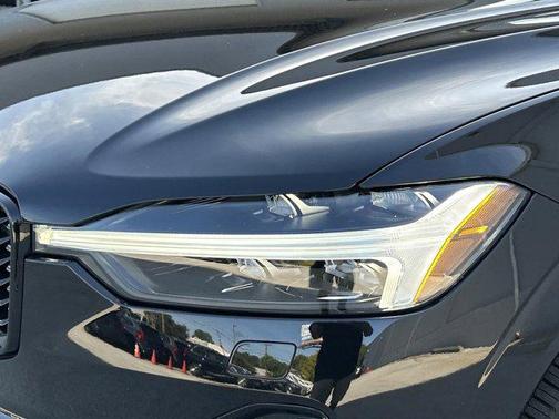 2025 Volvo XC60 Plug-In Hybrid Plus