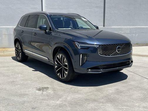 2025 Volvo XC90 Plug-In Hybrid T8 Plus 7-Seater