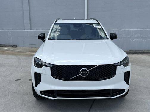 2026 Volvo XC90 Plug-In Hybrid T8 Ultra Dark Theme 7-Seater