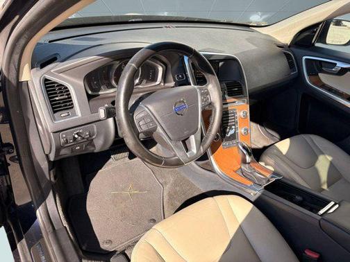2017 Volvo XC60 T5 Inscription
