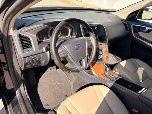 2017 Volvo XC60 T5 Inscription